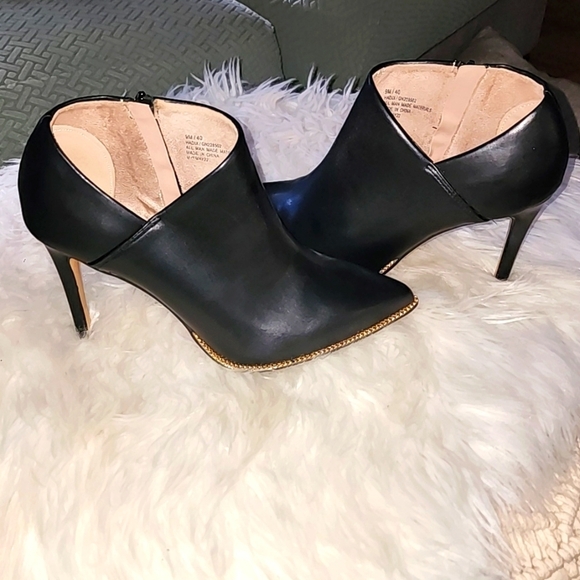 BCB Generation Black Heeled Boot - Picture 1 of 9